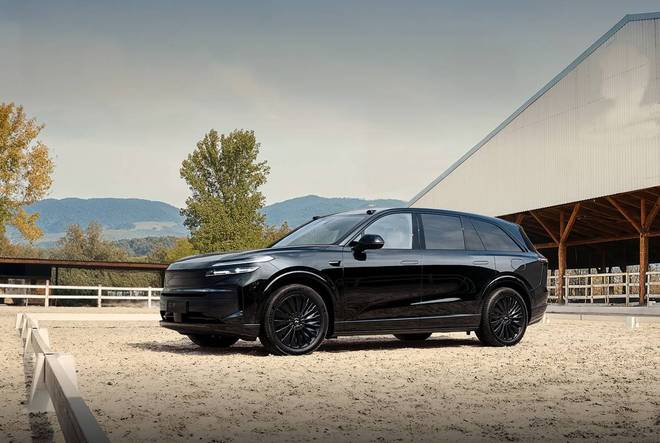 三款新能源SUV上新 最低799万元瓦力棋牌游戏从亲民家用到豪华智能(图9)