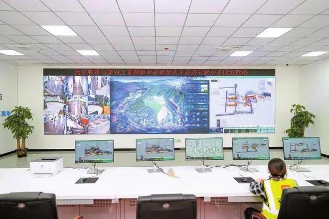 根拔起！你以为的“负资产”被盘活了！瓦力棋牌深圳110米高“垃圾山”连(图11)