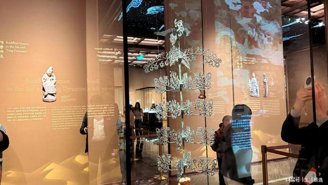 屏幕之间“复刻”千年文明交融瓦力棋牌光影织丝路：穹顶之下(图4)