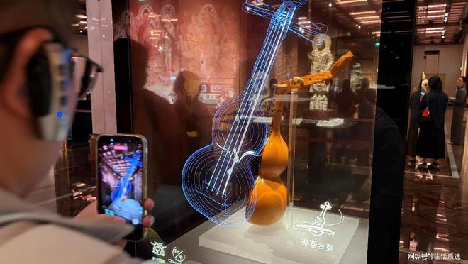 屏幕之间“复刻”千年文明交融瓦力棋牌光影织丝路：穹顶之下(图5)