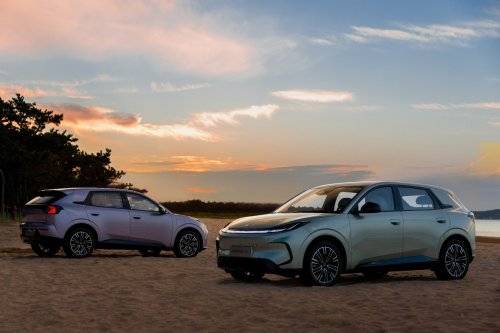 伙伴智能泊车让停车不再是难题瓦力棋牌试玩极狐T1露营新(图4) 伙伴智能泊车让停车不再是难题瓦力棋牌试玩极狐T1露营新(图4)